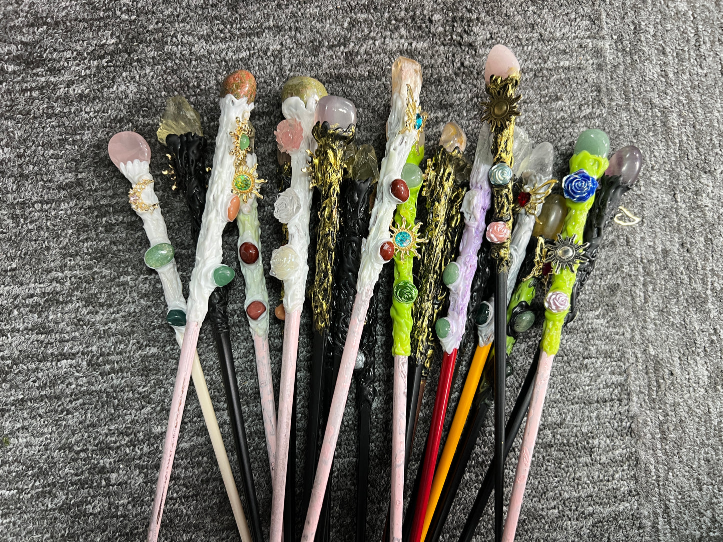 Crystal FEAST! EVERYTHING UPGRADE,3 order can get a extra magic wand .Free shipping for 5 orders { $9.9=1 order} quartz/jasper/marble/jade/tourmalindian and so on with tower/sphere/carving/cube shape/freeform/beads/artware