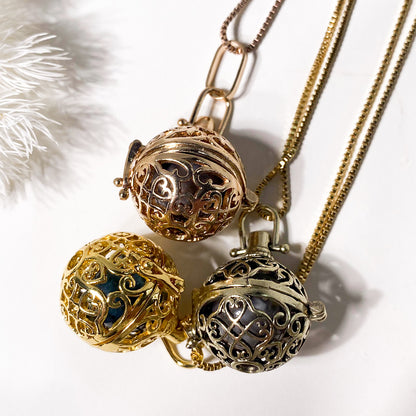 Golden Heart Clover Stainless Steel Ball Pendant Essential Oil Diffuser Gemstone Necklace Jewelry