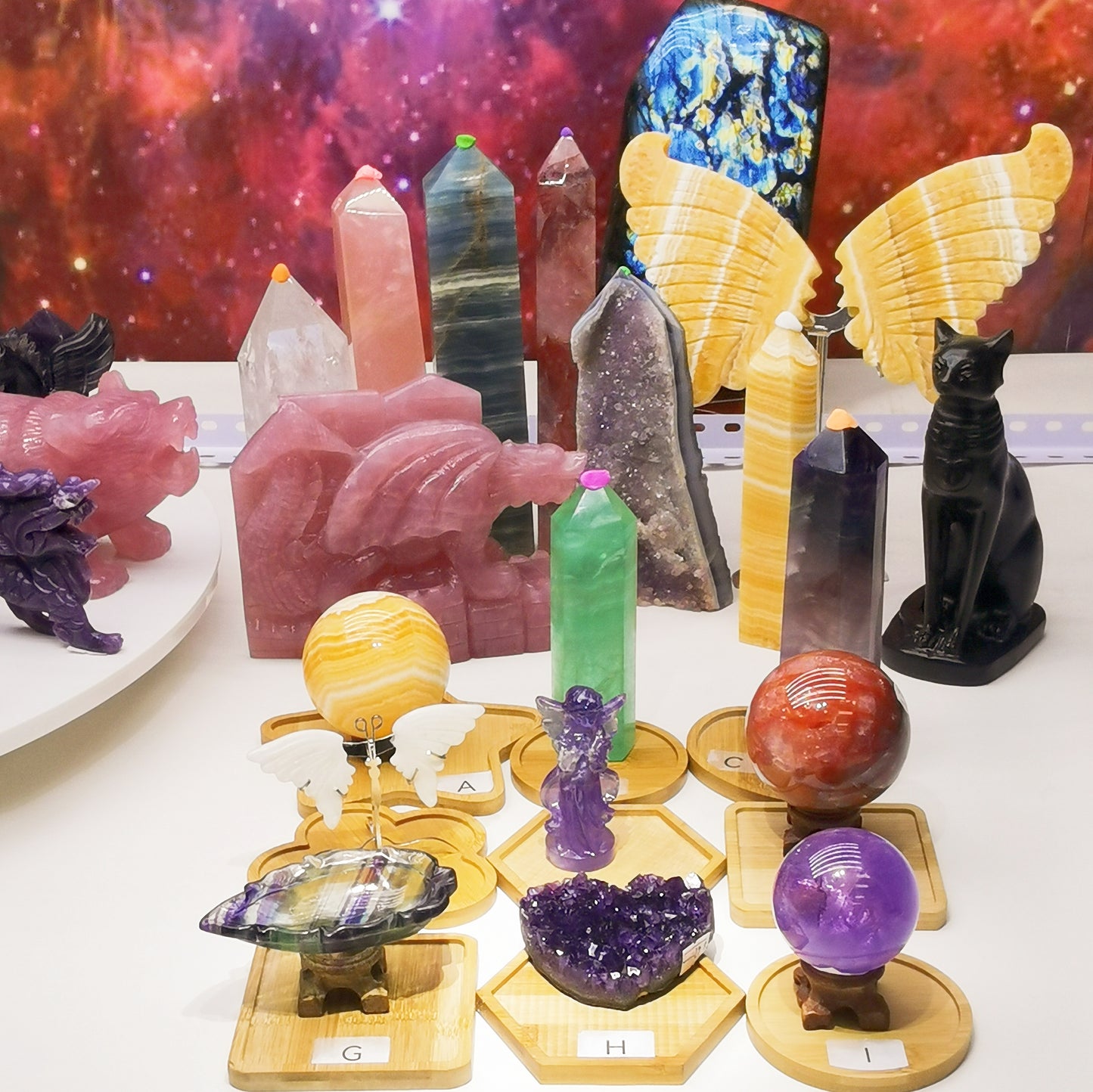 A Jessica's 50% OFF Crystals Towers Spheres Carvings Chips And Its Accessories (self-select)