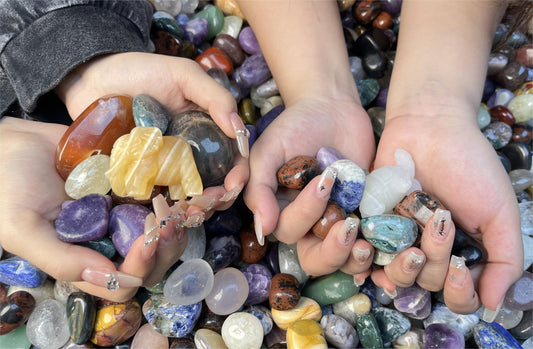 [Fiona&Zoe] 【$5.9=0.5pound $11.8=1pound 】Tumble of Crystal quartz/jasper/marble/jade/tourmaline/obsidian with tower/sphere/carving/cube shape, buy over 40$ get free shipping,buy 1 pound get a ring, buy 2 pounds get one bracelet~!!