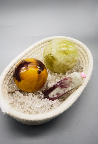 Fnorant Crystal Tumble/quartz/jasper/marble/jade/tower/sphere/carving/cube/slab/jewelry. $21.9 cute box for crystal, $59.9 big box for crystal. Follower 3 more pieces! Each order get pocket. Fans get a necklace!