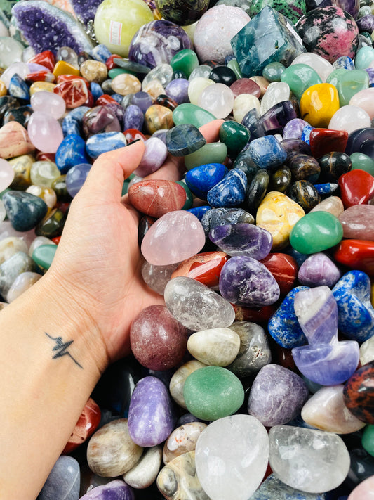 Crystal Tumble quartz/jasper/marble/jade/ with tower/sphere/carving/cube shape,under40$ carving,over40$ get bracelet,